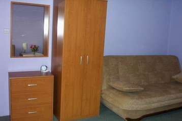 Polonia Privát Białobrzegi, Esterno